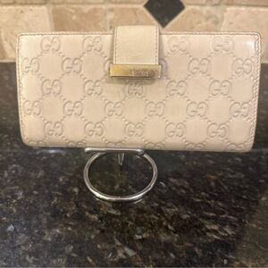 Gucci Guccissima Leather Script Flap Continental Wallet